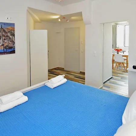 Museum Loft Apartment, With View. Appartamento Candia